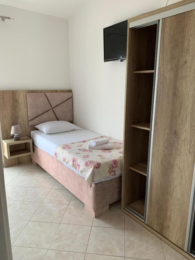Apartments Adrian Ulcinj Zewnętrze zdjęcie