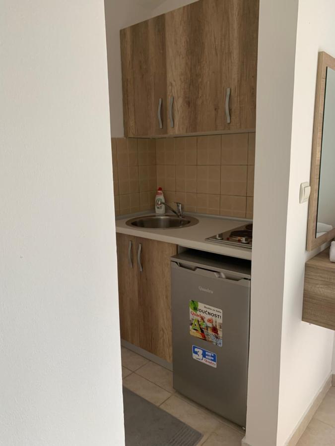 Apartments Adrian Ulcinj Zewnętrze zdjęcie