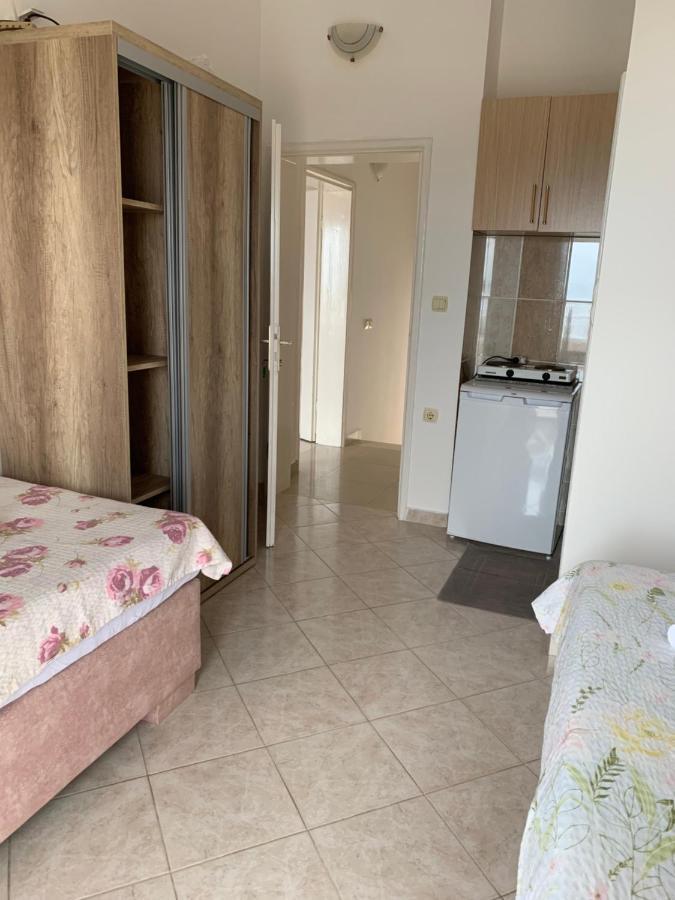 Apartments Adrian Ulcinj Zewnętrze zdjęcie
